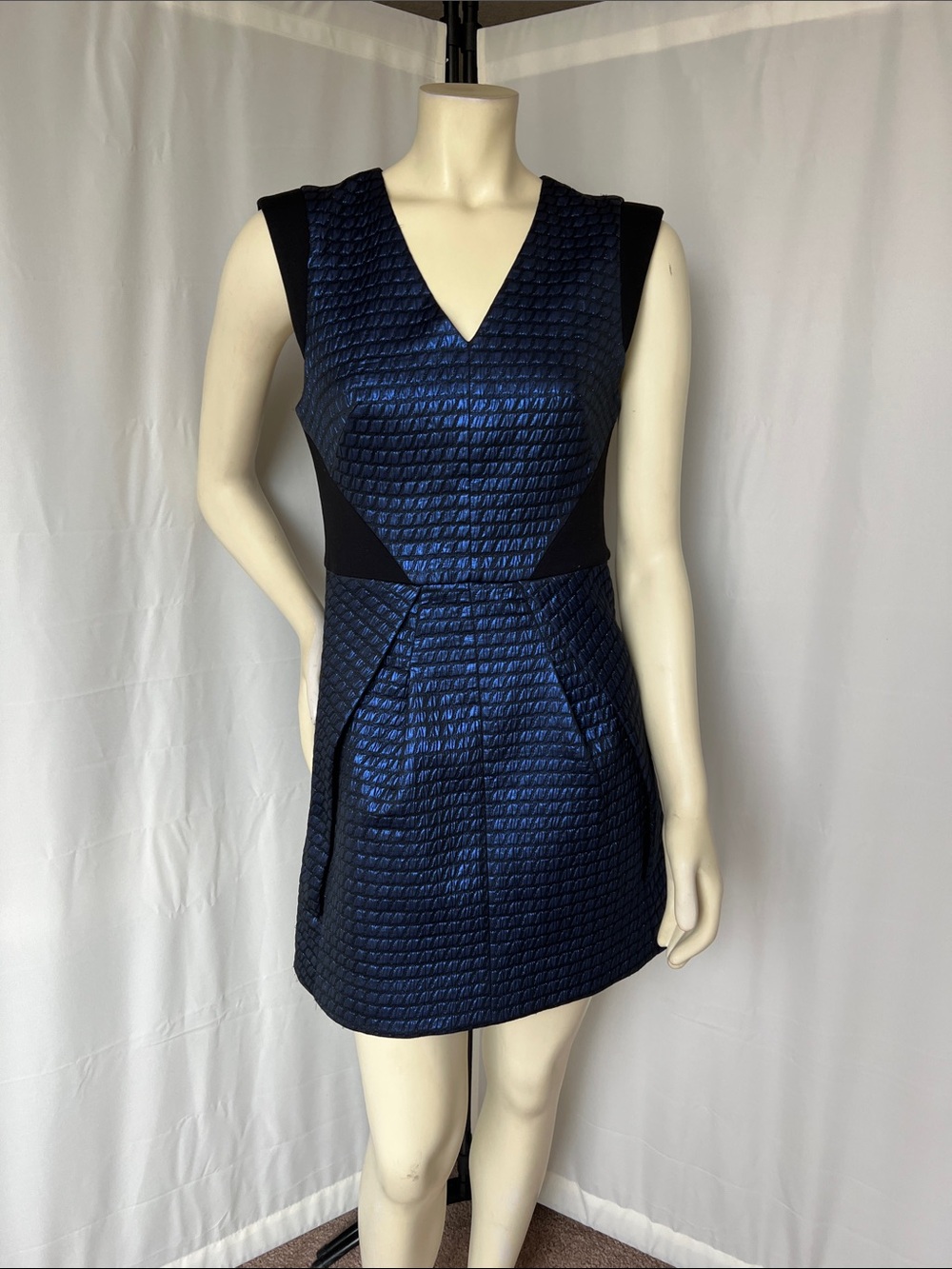 NWT Tibi Quilted Jacquard V‑Neck Mini Dress